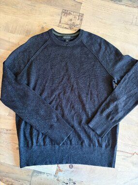 Banana Republic 100% Merino Wool Sweater